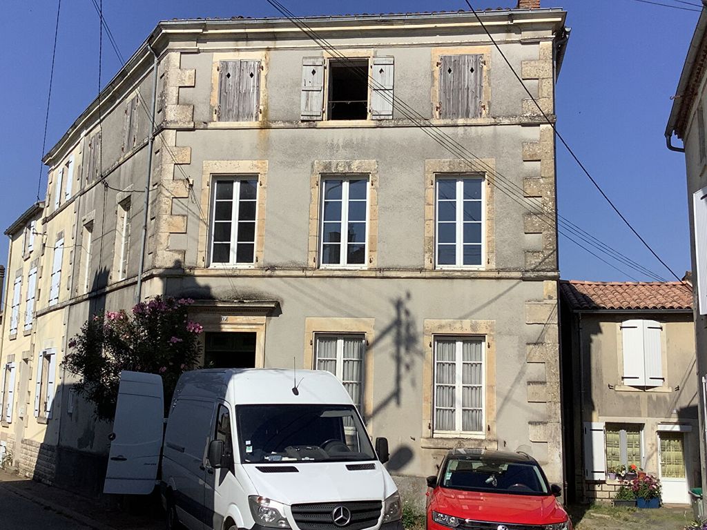 Achat maison à vendre 3 chambres 160 m² - La Châtaigneraie