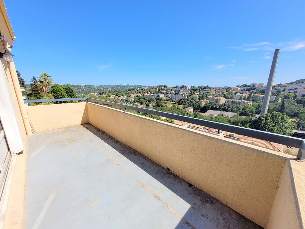 Achat appartement à vendre 3 pièces 65 m² - Grasse