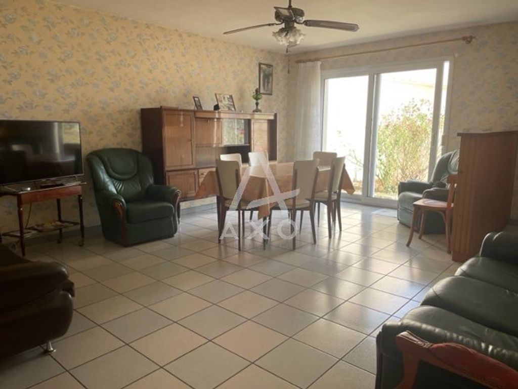 Achat maison à vendre 2 chambres 81 m² - Les Brouzils