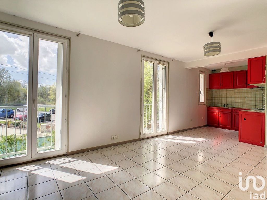 Achat appartement à vendre 2 pièces 42 m² - Villemer