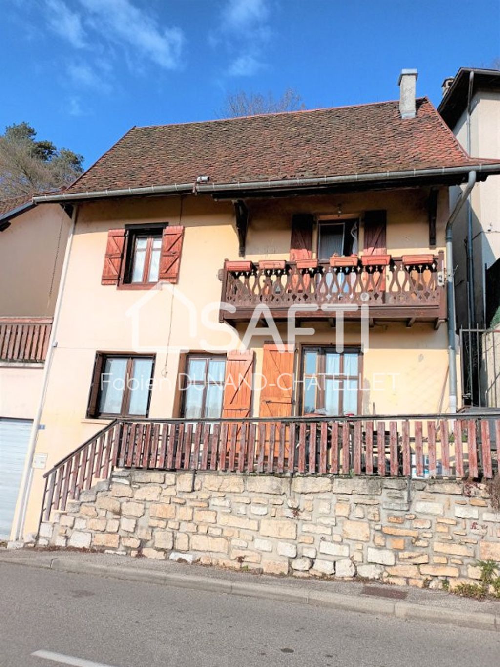 Achat maison à vendre 2 chambres 70 m² - Le Pont-de-Beauvoisin