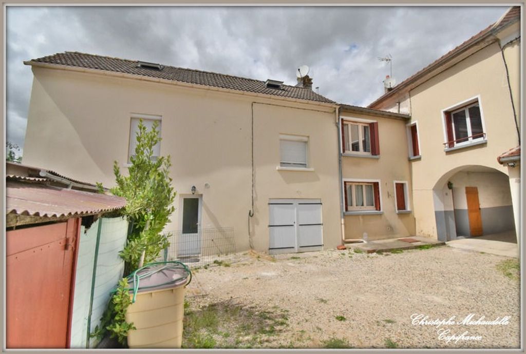 Achat maison à vendre 6 chambres 169 m² - Meaux