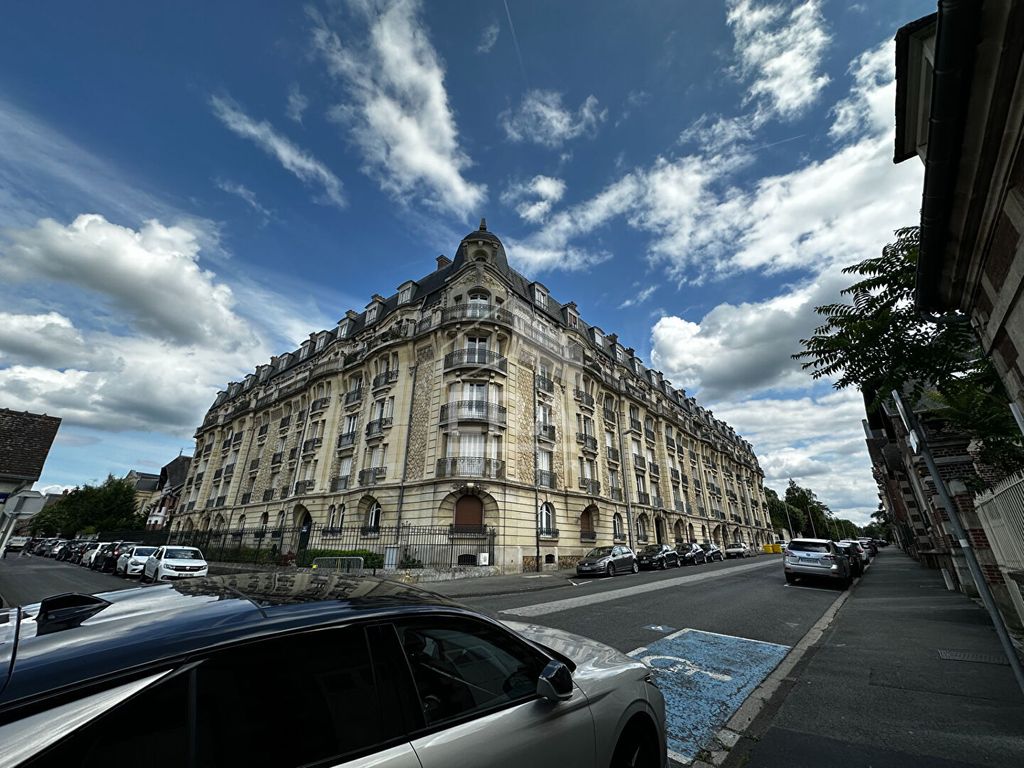 Achat appartement à vendre 3 pièces 101 m² - Compiègne