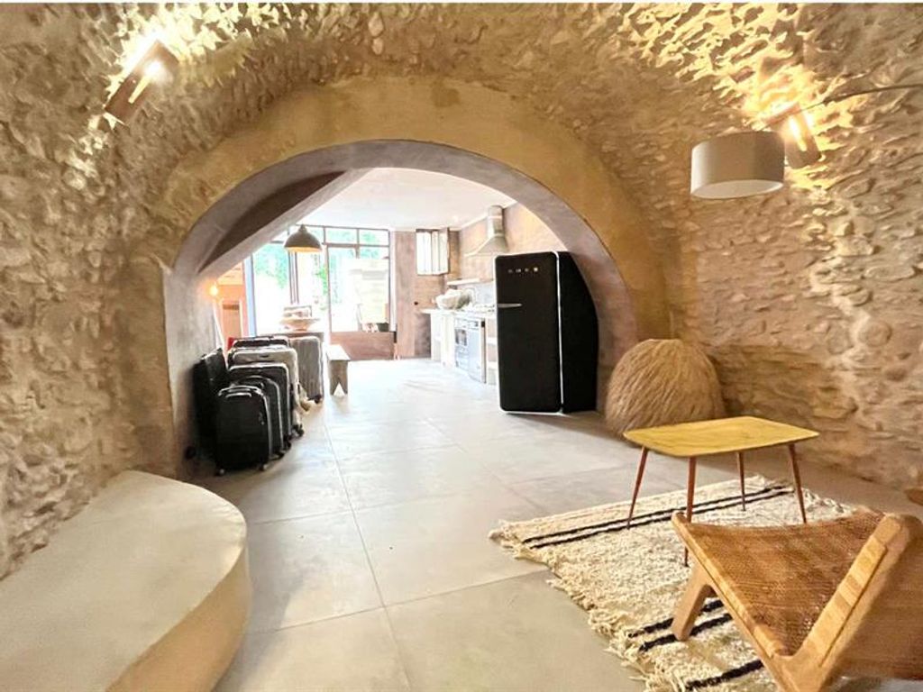 Achat appartement à vendre 2 pièces 62 m² - Saint-Saturnin-lès-Apt