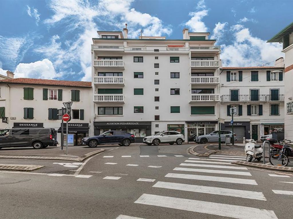 Achat appartement à vendre 4 pièces 86 m² - Saint-Jean-de-Luz