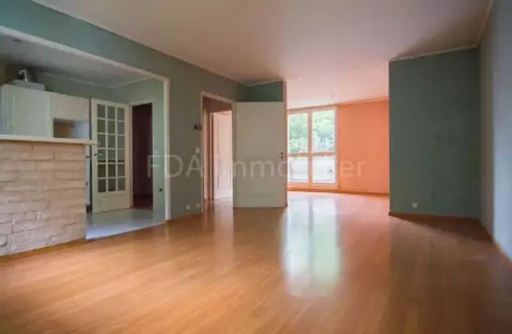 Achat appartement à vendre 4 pièces 86 m² - Noisiel