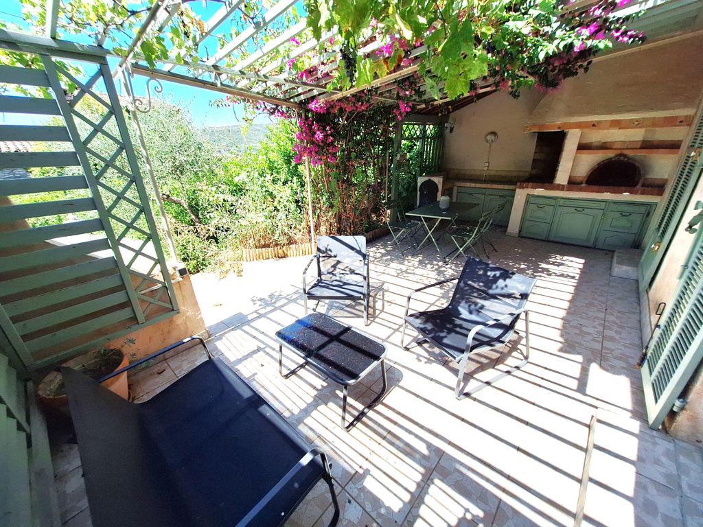 Achat maison à vendre 3 chambres 81 m² - Villeneuve-Loubet