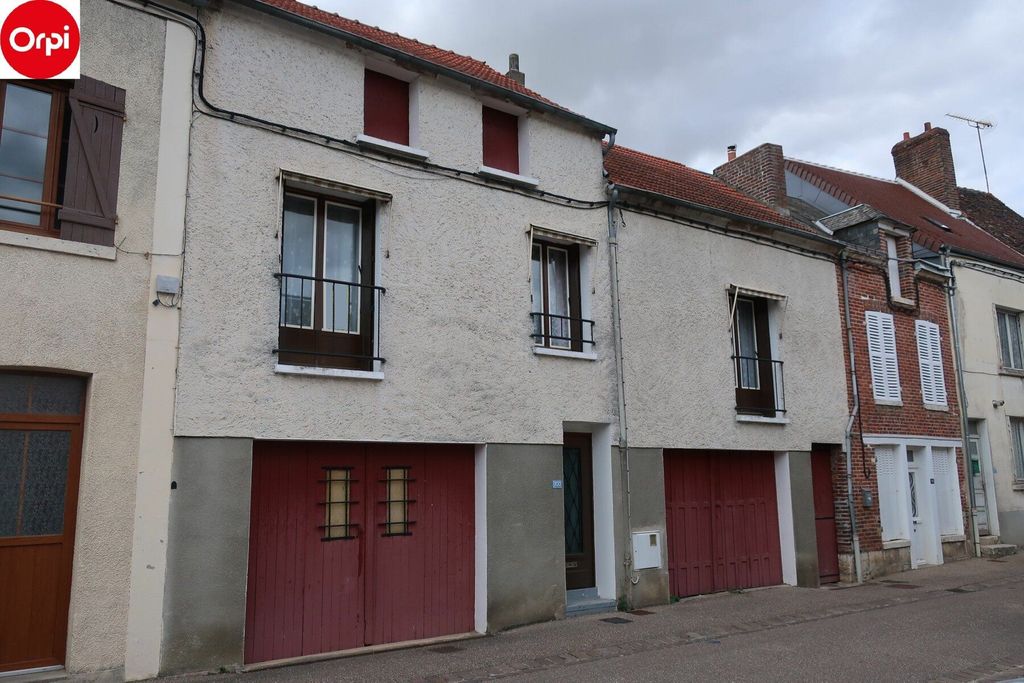 Achat maison à vendre 2 chambres 80 m² - Château-Renard