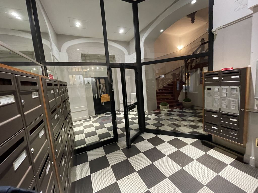 Achat appartement à vendre 4 pièces 140 m² - Vichy