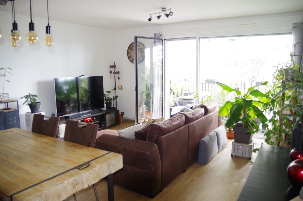 Achat appartement à vendre 3 pièces 64 m² - Cesson-Sévigné