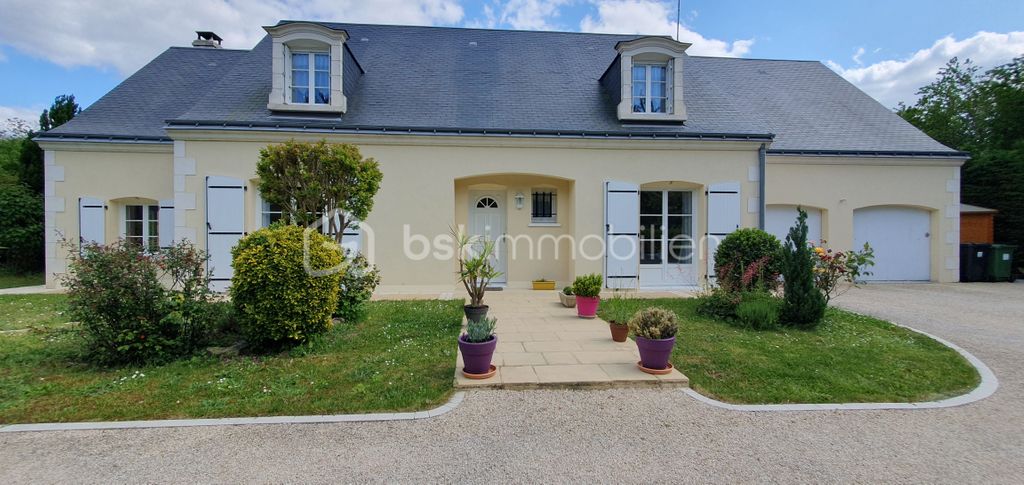 Achat maison à vendre 6 chambres 196 m² - Saint-Cyr-sur-Loire