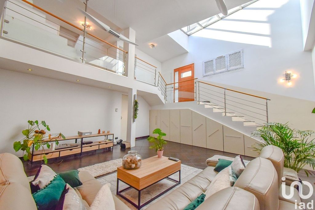 Achat maison à vendre 4 chambres 153 m² - Gagny