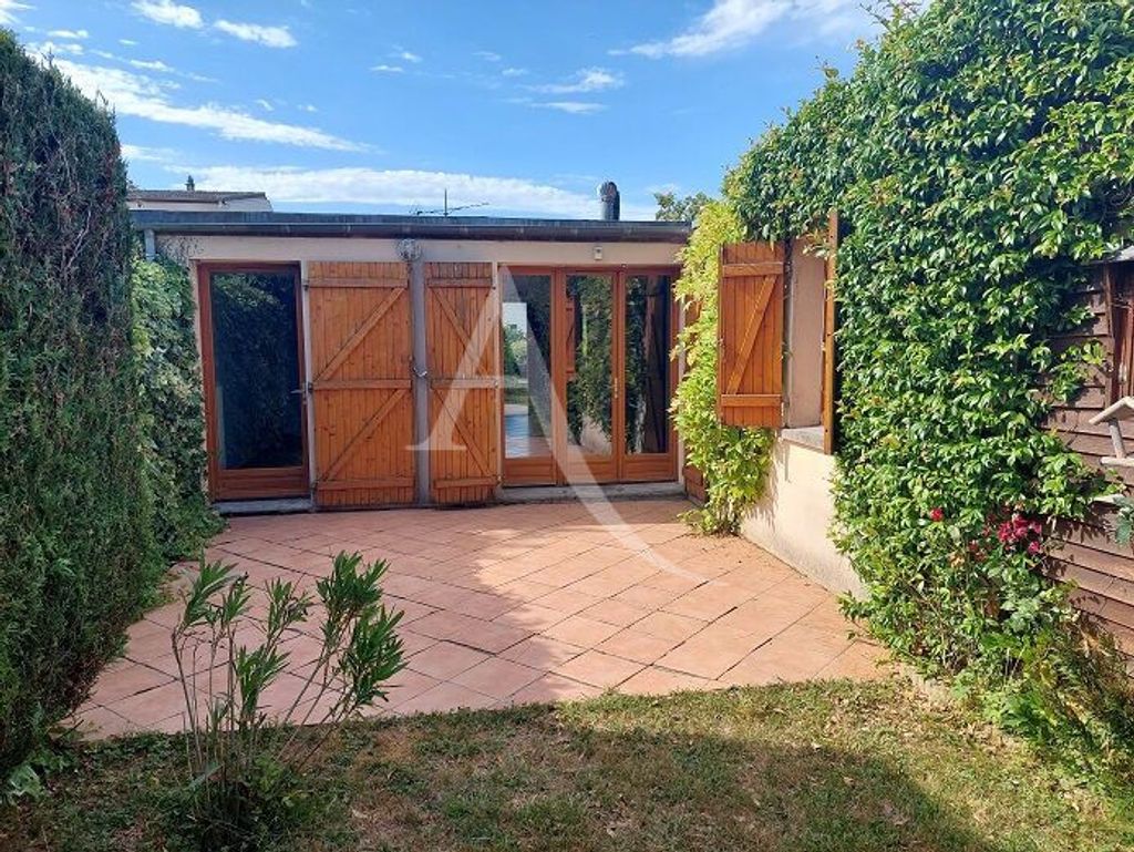 Achat maison à vendre 3 chambres 79 m² - Roissy-en-Brie