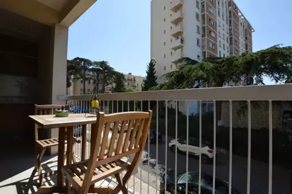 Achat appartement à vendre 4 pièces 73 m² - Marseille 4ème arrondissement