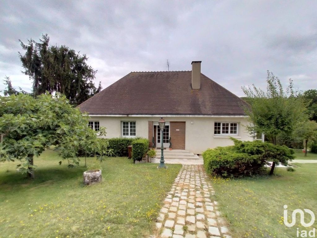 Achat maison à vendre 5 chambres 171 m² - La Saussaye