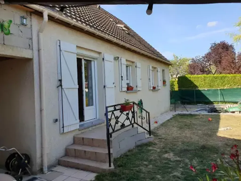 Achat maison à vendre 6 chambres 130 m² - Chantilly