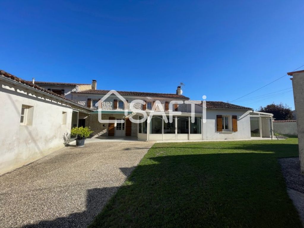 Achat maison à vendre 4 chambres 210 m² - Asnières-la-Giraud