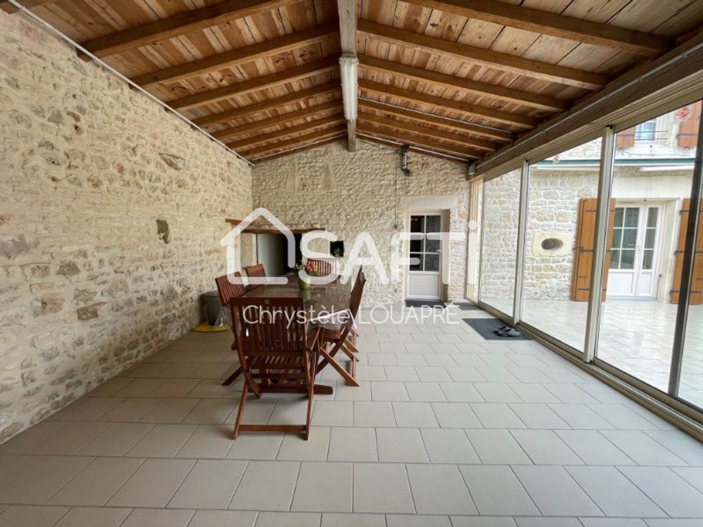 Achat maison à vendre 4 chambres 210 m² - Asnières-la-Giraud