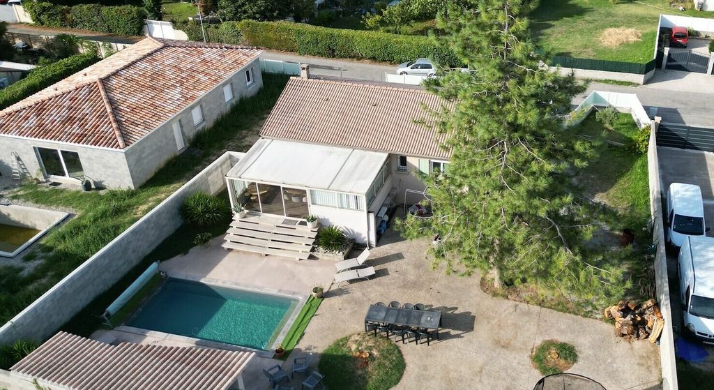 Achat maison à vendre 4 chambres 185 m² - Loriol-sur-Drôme