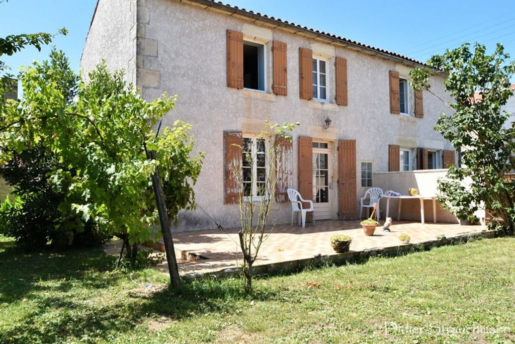 Achat maison à vendre 4 chambres 152 m² - Aigrefeuille-d'Aunis