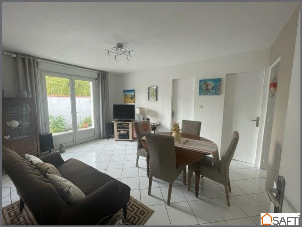 Achat maison à vendre 2 chambres 60 m² - La Rochelle