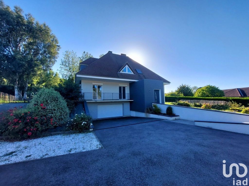Achat maison à vendre 6 chambres 165 m² - Saint-Aubin-sur-Gaillon