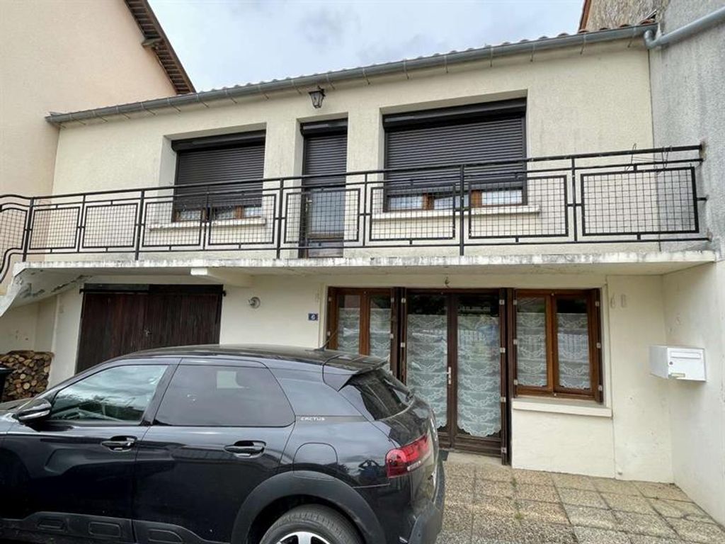 Achat maison à vendre 3 chambres 138 m² - Usson-du-Poitou