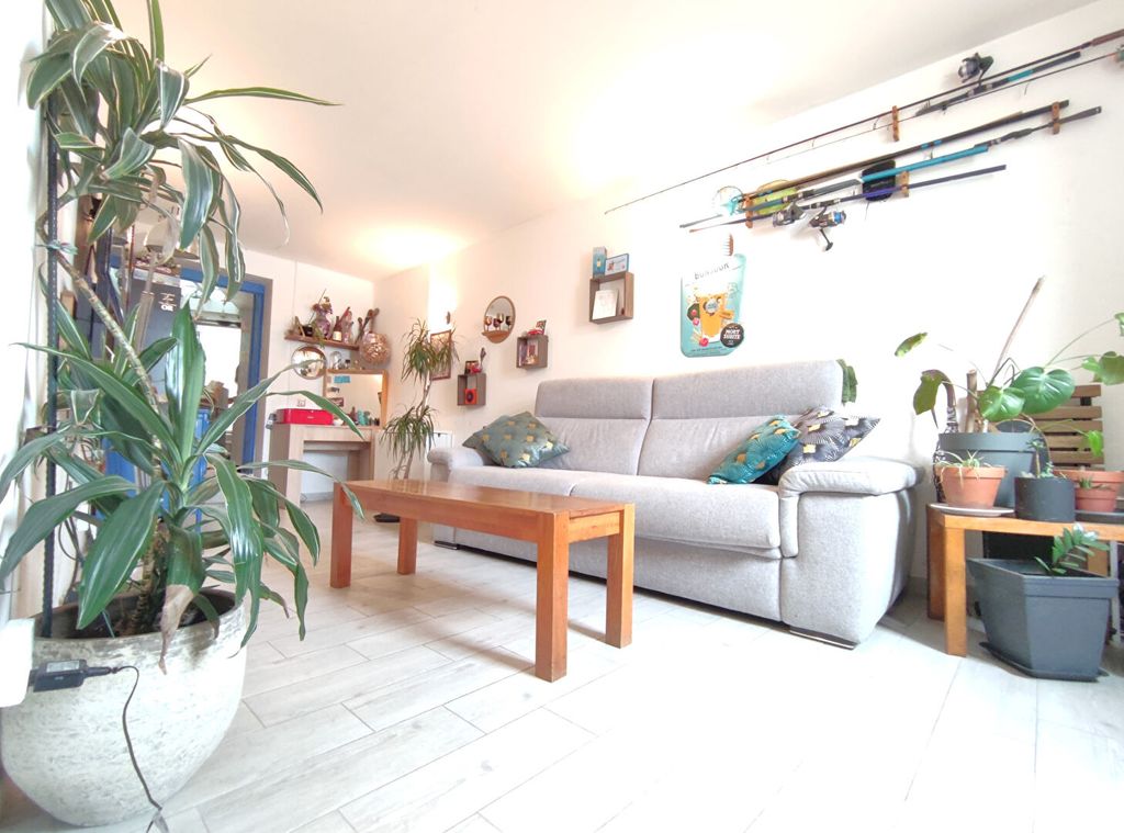 Achat maison à vendre 2 chambres 64 m² - Indre