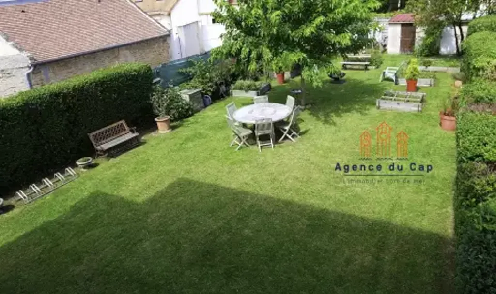 Achat appartement à vendre 3 pièces 58 m² - Saint-Aubin-sur-Mer