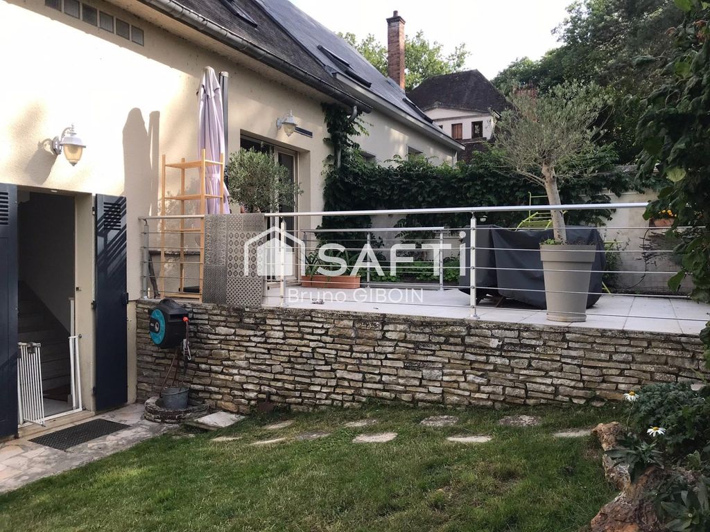 Achat maison à vendre 5 chambres 240 m² - Gien