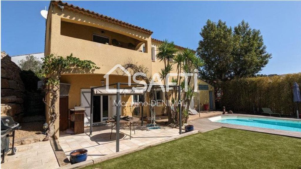 Achat maison à vendre 4 chambres 180 m² - Sainte-Maxime