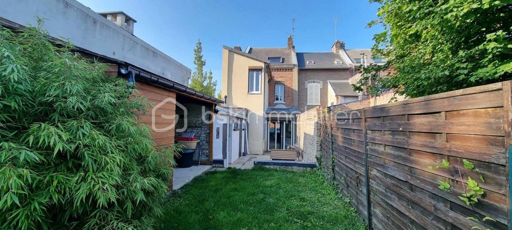 Achat maison à vendre 4 chambres 111 m² - Amiens