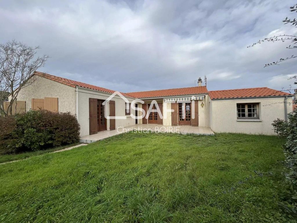 Achat maison à vendre 5 chambres 208 m² - Meschers-sur-Gironde