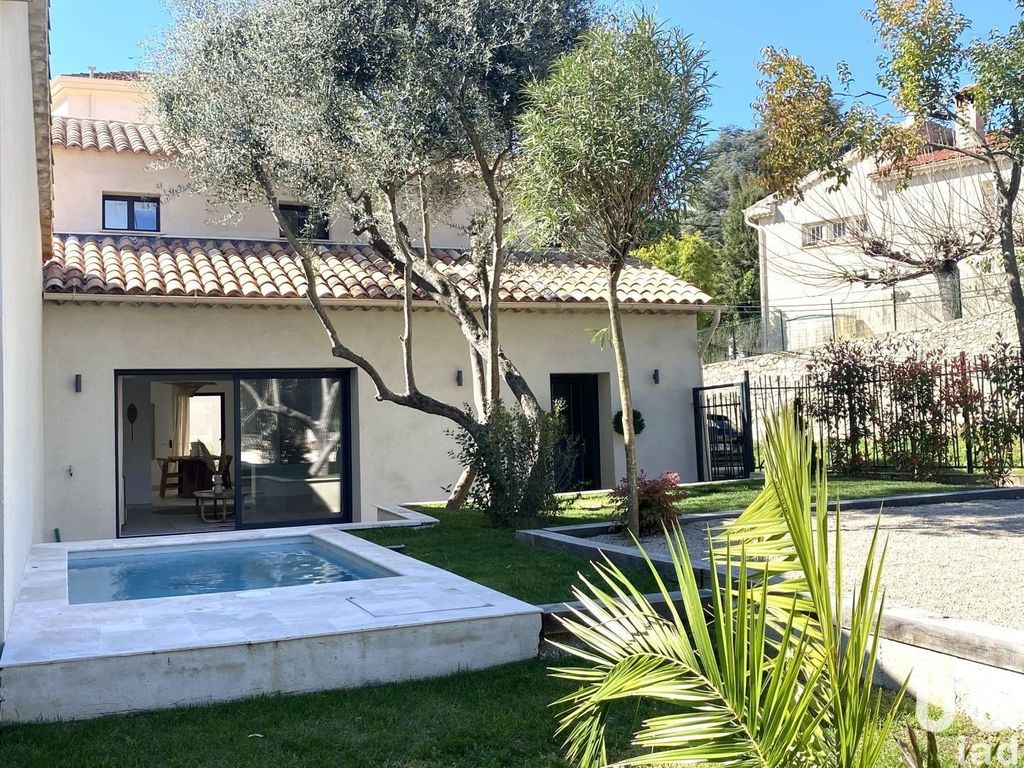 Achat maison à vendre 3 chambres 137 m² - Cannes