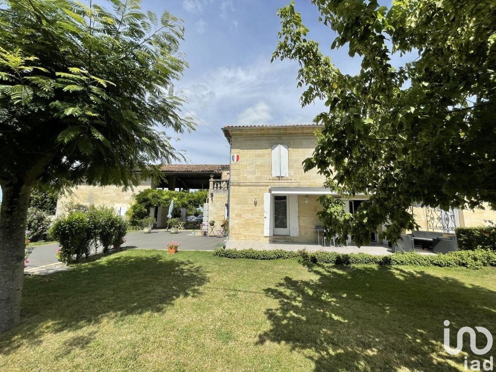 Achat maison à vendre 5 chambres 270 m² - Saint-Sulpice-de-Faleyrens