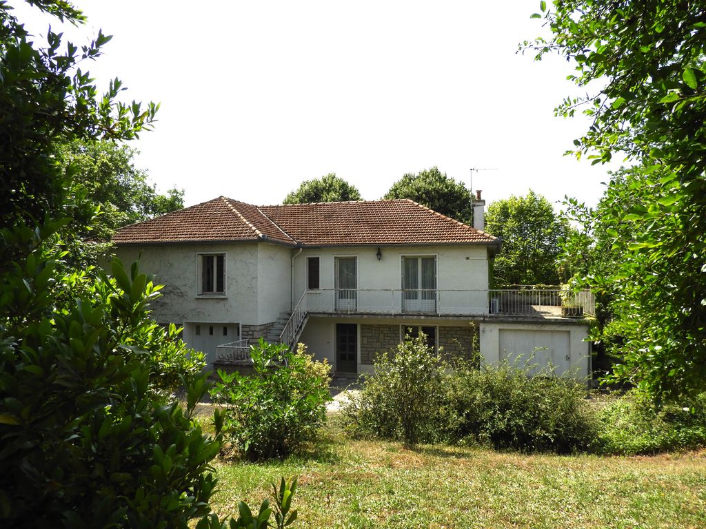 Achat maison à vendre 7 chambres 190 m² - Villefranche-de-Rouergue