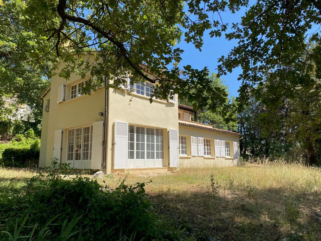 Achat maison à vendre 6 chambres 180 m² - Saint-Vallier-de-Thiey