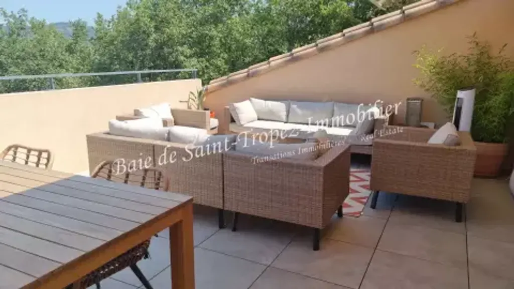 Achat appartement à vendre 3 pièces 78 m² - Grimaud