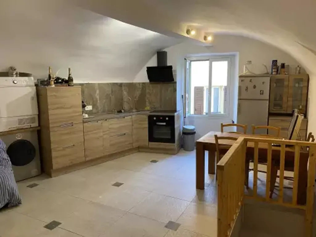 Achat appartement à vendre 2 pièces 39 m² - La Turbie