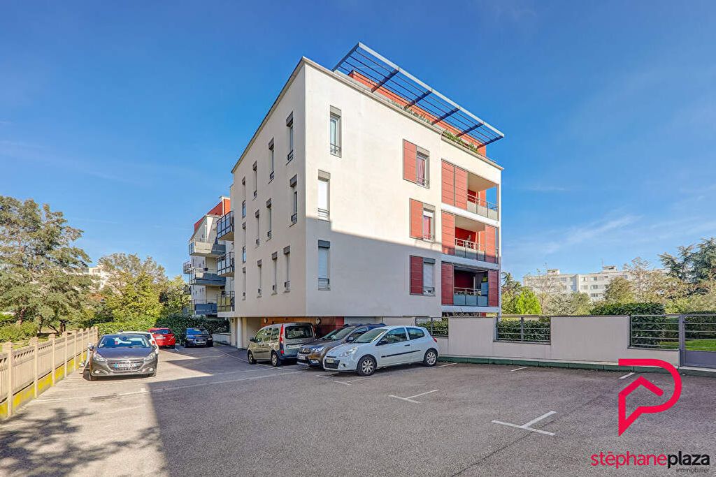 Achat appartement à vendre 2 pièces 46 m² - Saint-Priest