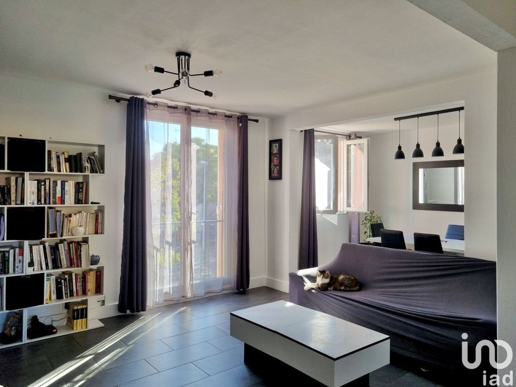 Achat appartement à vendre 3 pièces 73 m² - Saint-Cyr-sur-Mer
