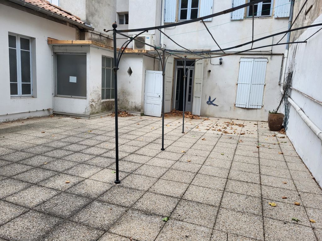 Achat appartement à vendre 6 pièces 147 m² - Alès