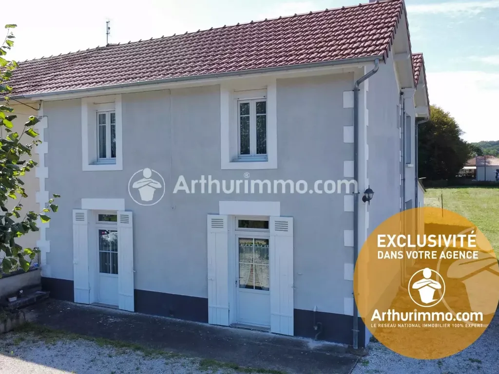Achat maison à vendre 4 chambres 133 m² - Saint-Astier