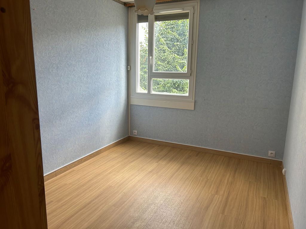 Achat appartement à vendre 3 pièces 64 m² - Saint-Jean-de-la-Ruelle