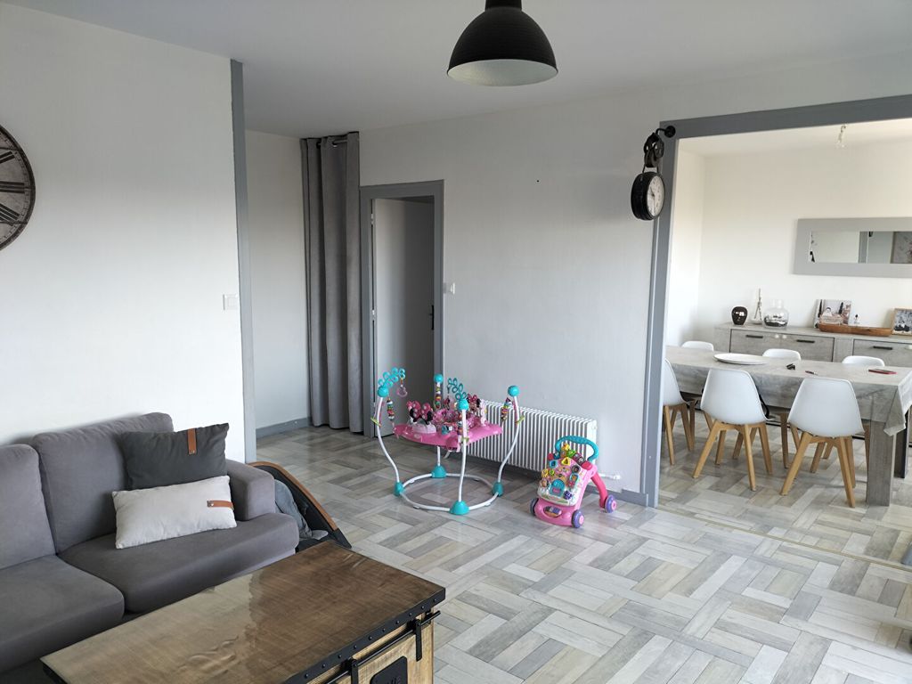 Achat appartement à vendre 4 pièces 71 m² - Tonnay-Charente