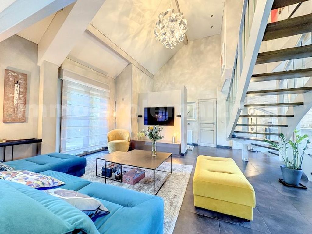 Achat maison à vendre 4 chambres 183 m² - Fillinges