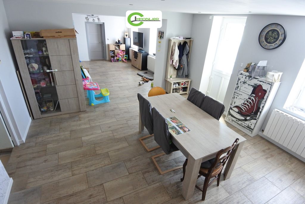 Achat maison à vendre 4 chambres 134 m² - La Chapelle-du-Bois