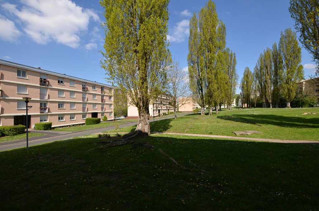 Achat appartement à vendre 4 pièces 75 m² - Sainte-Geneviève-des-Bois