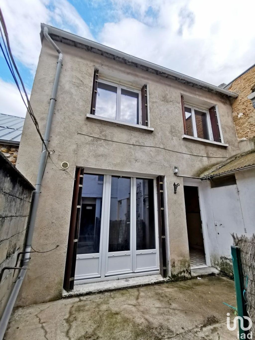 Achat maison à vendre 4 chambres 138 m² - La Châtre