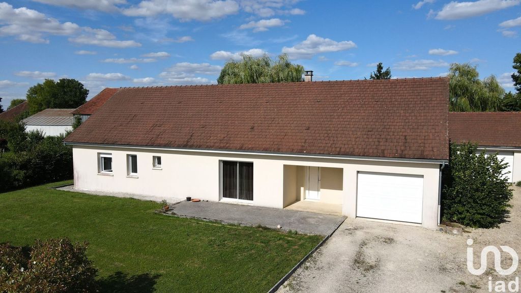 Achat maison à vendre 4 chambres 132 m² - Les Bordes-Aumont